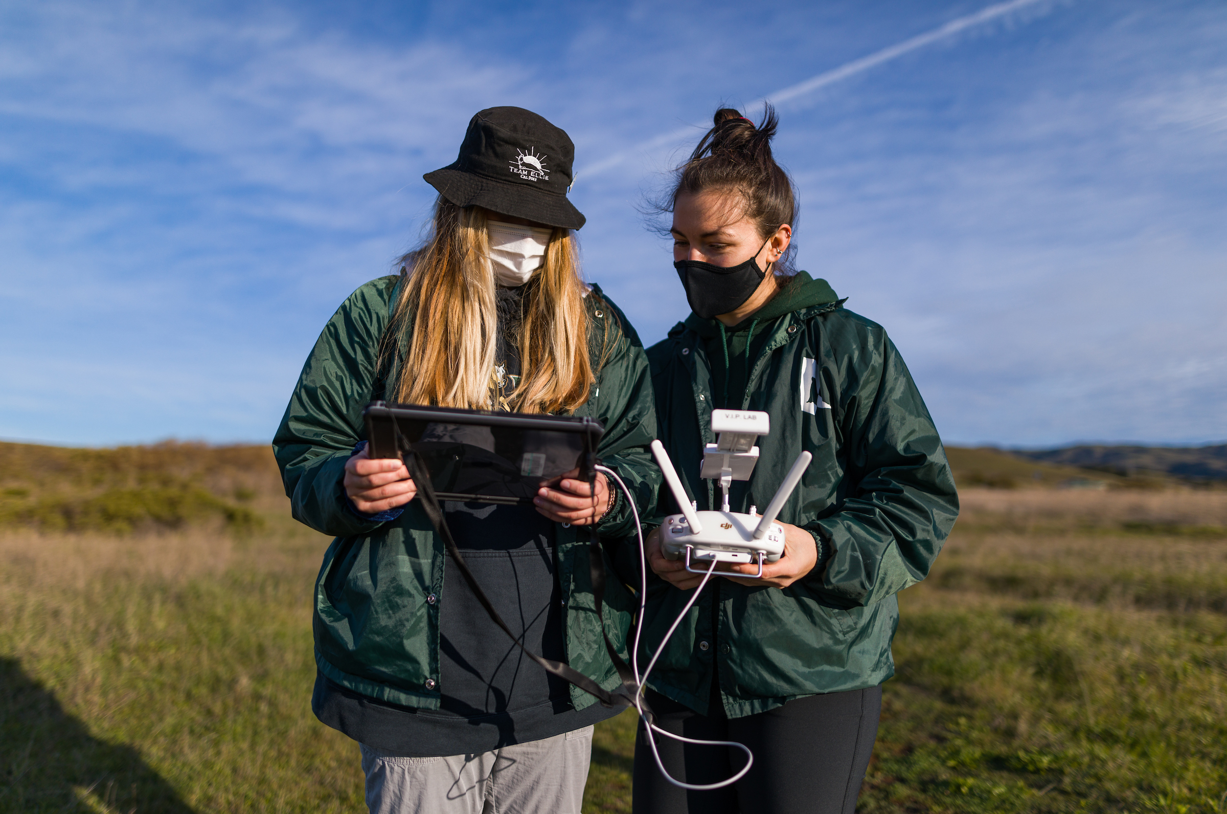 Graduate students Kate Riordan and Molly Murphy operate the aerial drone as it flies above the beach. NMFS permit #22187-02