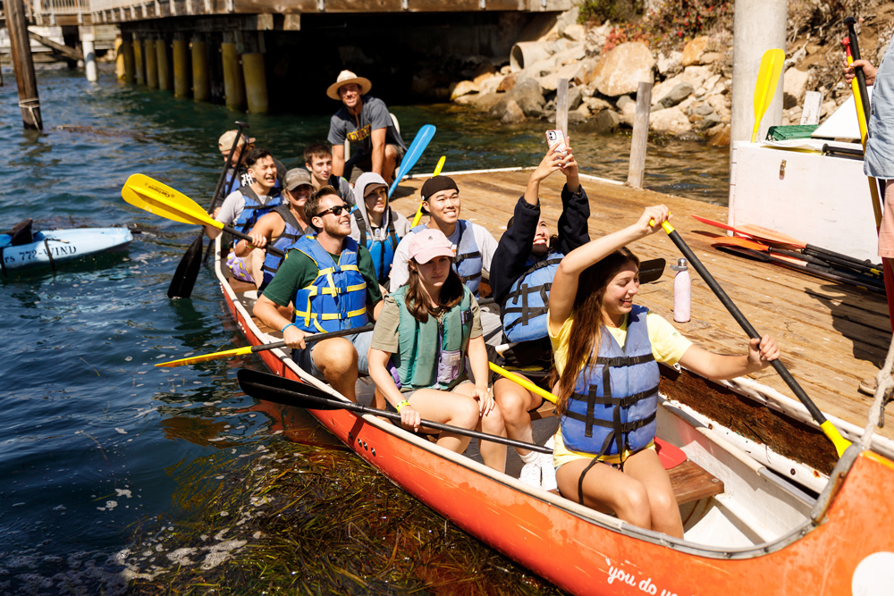 Some canoes could fit entire WOW groups, helping Mustangs build teamwork with new friends.