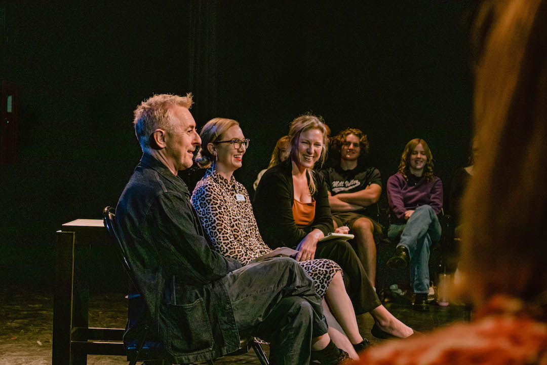 Actor Alan Cumming speaks to a Musical Theatre class in a talk moderated by Cal Poly Arts Director Molly Clark and Professor Karin Hendricks-Bolen,