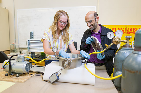 Civil engineering student and 2021-22 Baker/Koob Grant Recipient Corinne Watson and Professor Amro El Badawy are researching new methods for carbon capture.
