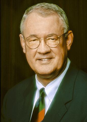 Portrait of Cal Poly President Emeritus Robert Glidden