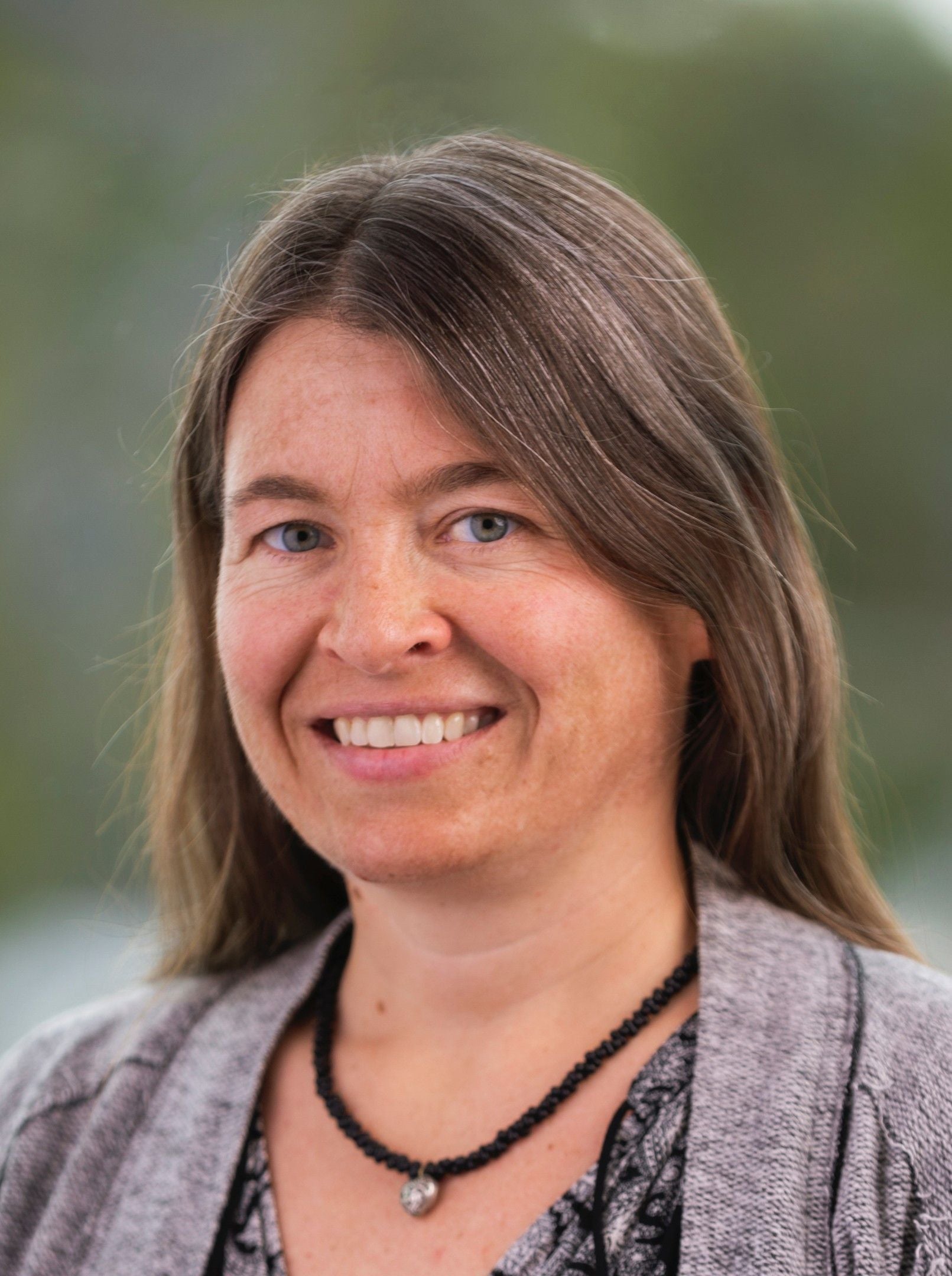 Vardha N. Bennert
