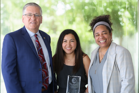 2024 Dolores Huerta “Si Se Puede” Award for Transformational Leadership winner, Dr. Susana Lopez, with President Armstrong and Interim OUDI VP/SDO Denise Isom.