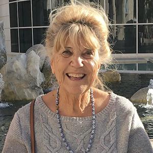 A headshot of Ana Hartig.