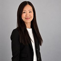 A headshot of Li Dang.