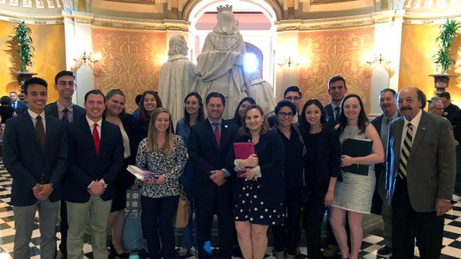Political Science students in California State Rodunda