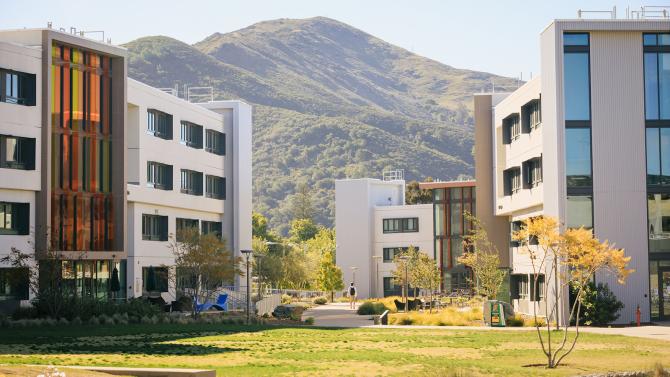 The yakʔitʸutʸu dorm with seven residential halls named after yak titʸu titʸu yak tiłhini Northern Chumash villages throughout the Central Coast. 